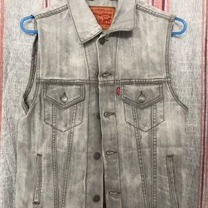 Levi’s Grey Trucker’s Vest
